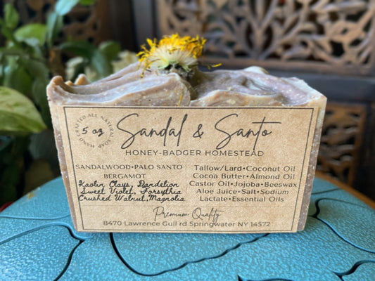 Sandal & Santo